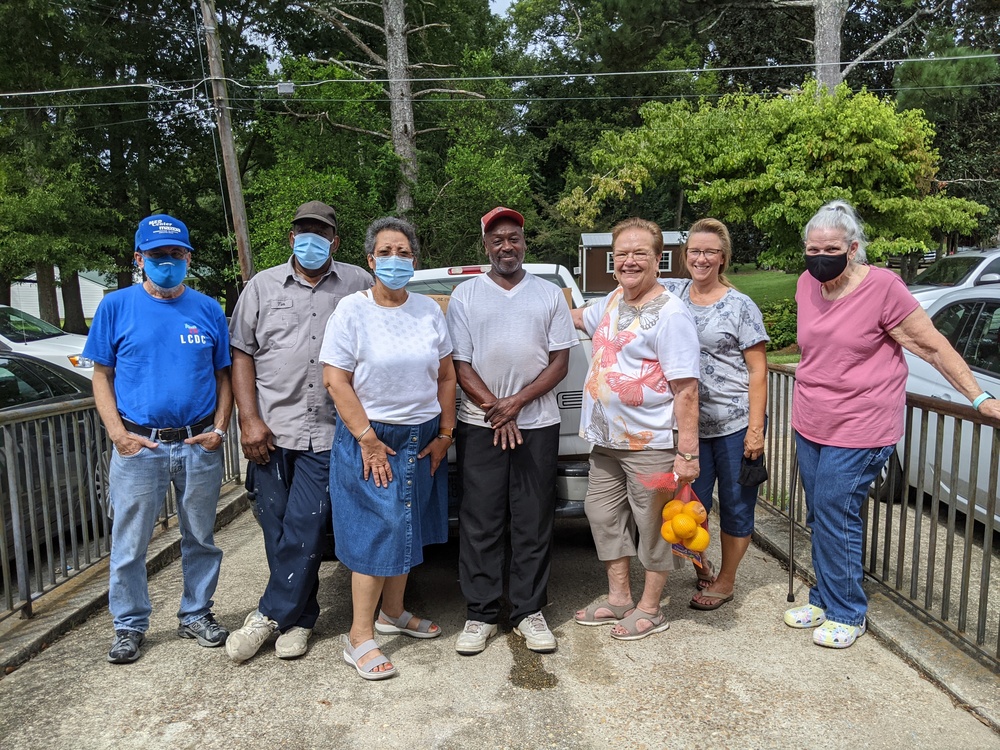 older group of volunteers