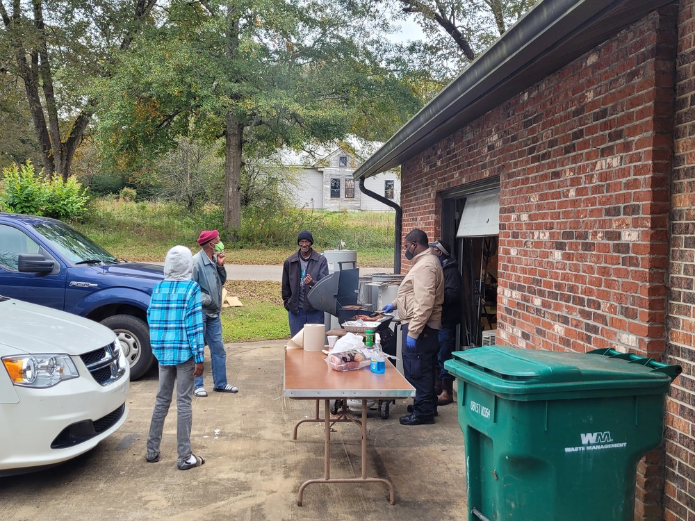 LHA Tailgate Maintenance Staff and cars