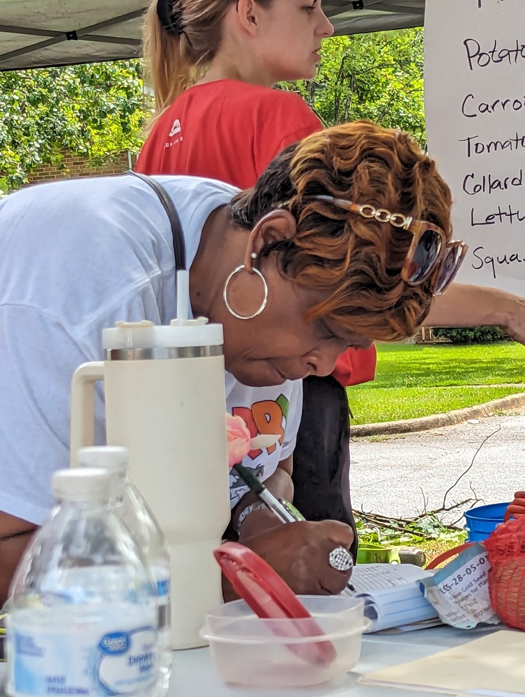 AHA Resident Service -Serve volunteer signing in