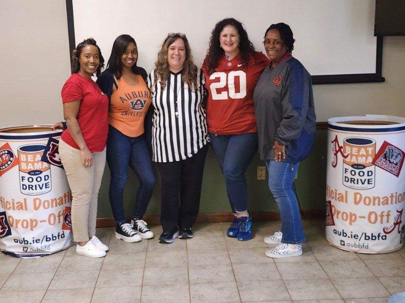 Beat Bama -Food Drive Auburn Housing Volunteers