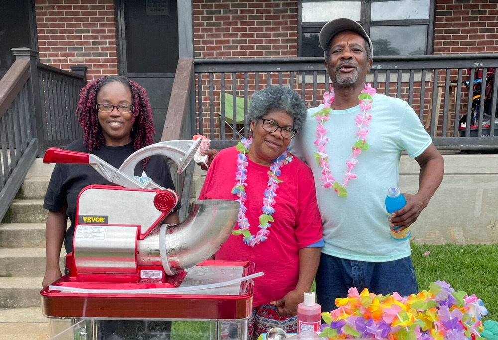 Summer snow volunteers