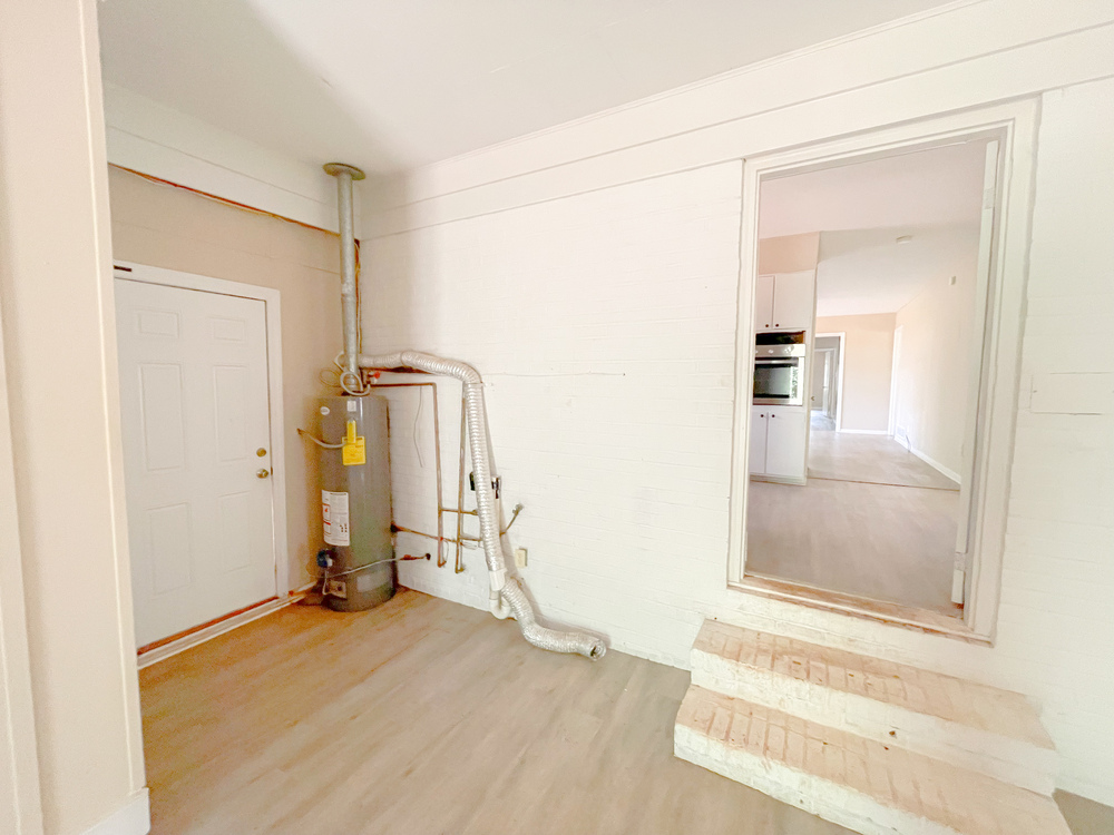 311 Hillcrest Court