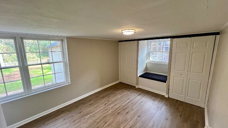 1121 E. Magnolia Ave