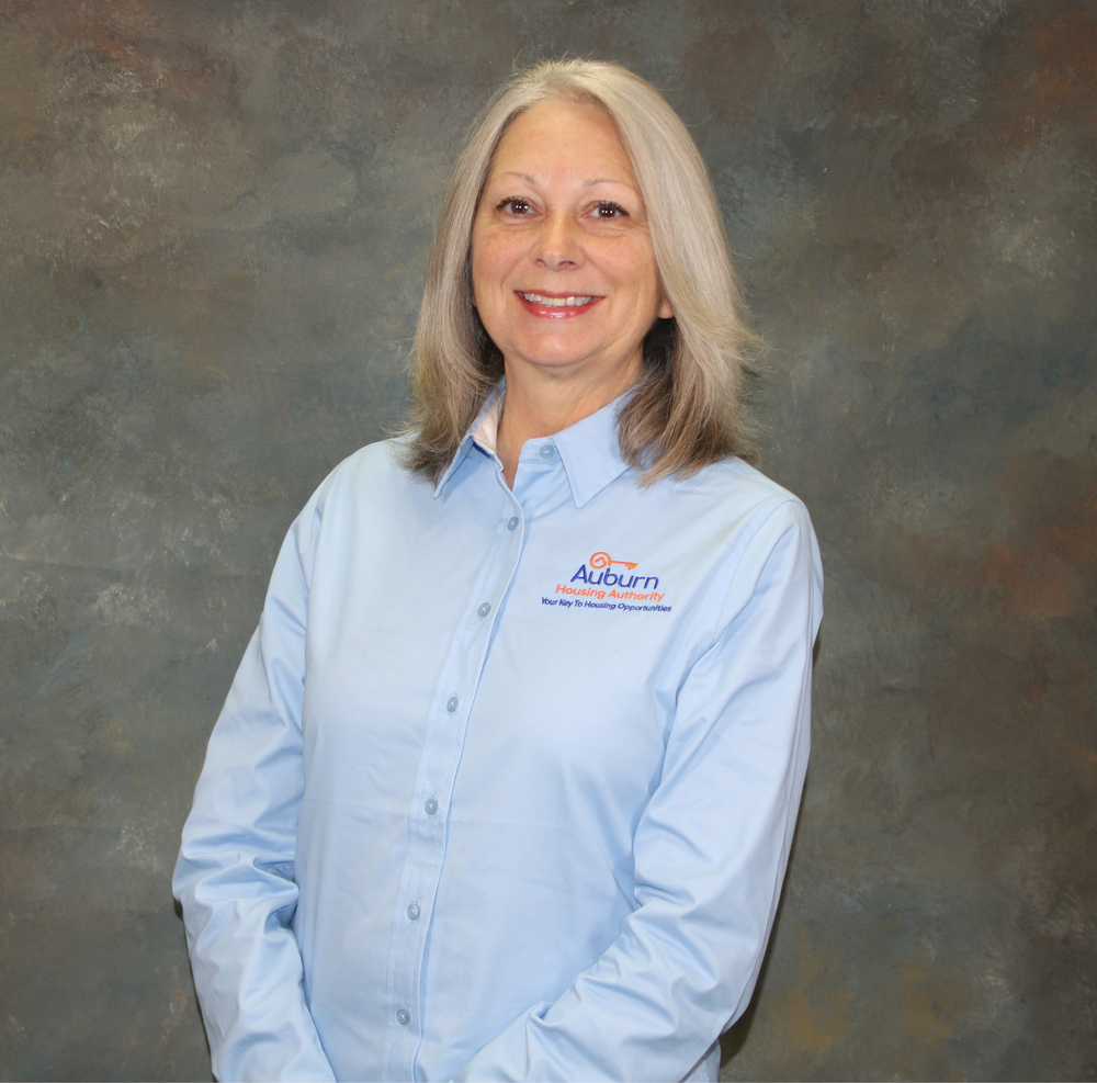 Christina Williamson headshot auburn housing authority