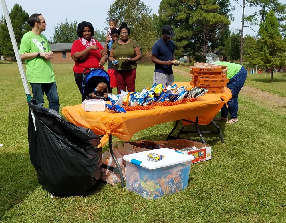 Block Party food and pizza outside