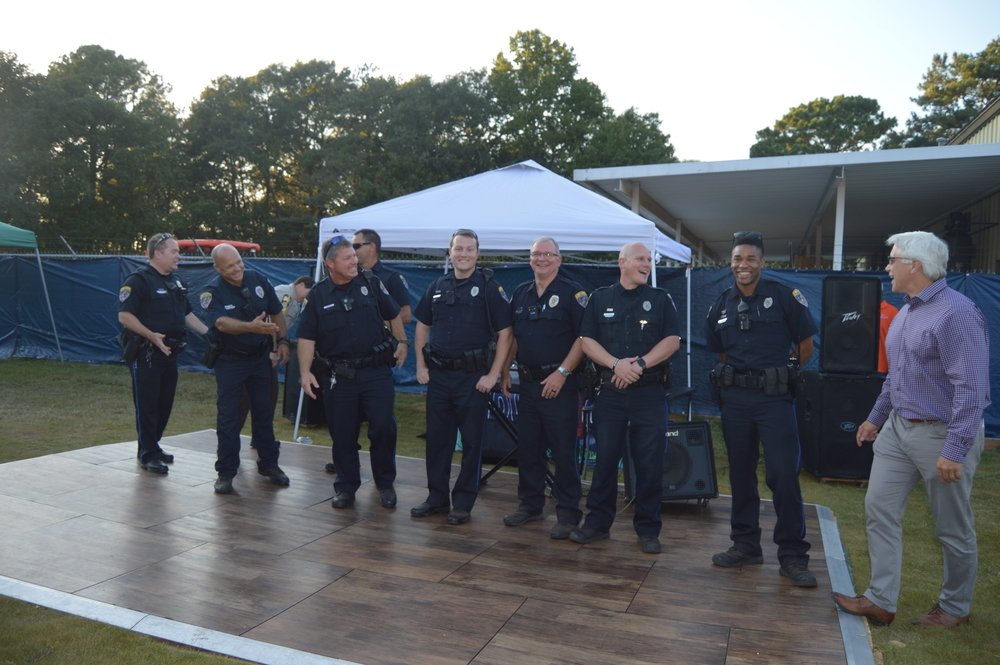 Auburn Police Dancing at National Night Out